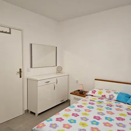 Appartamento Dora I *