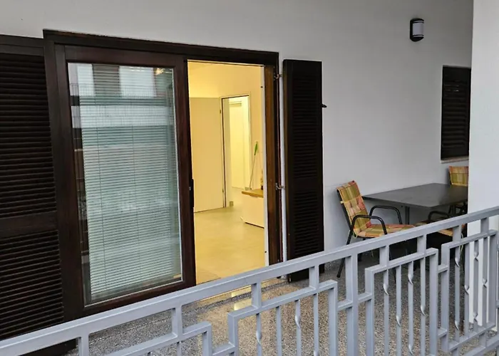 アパート Dora I *